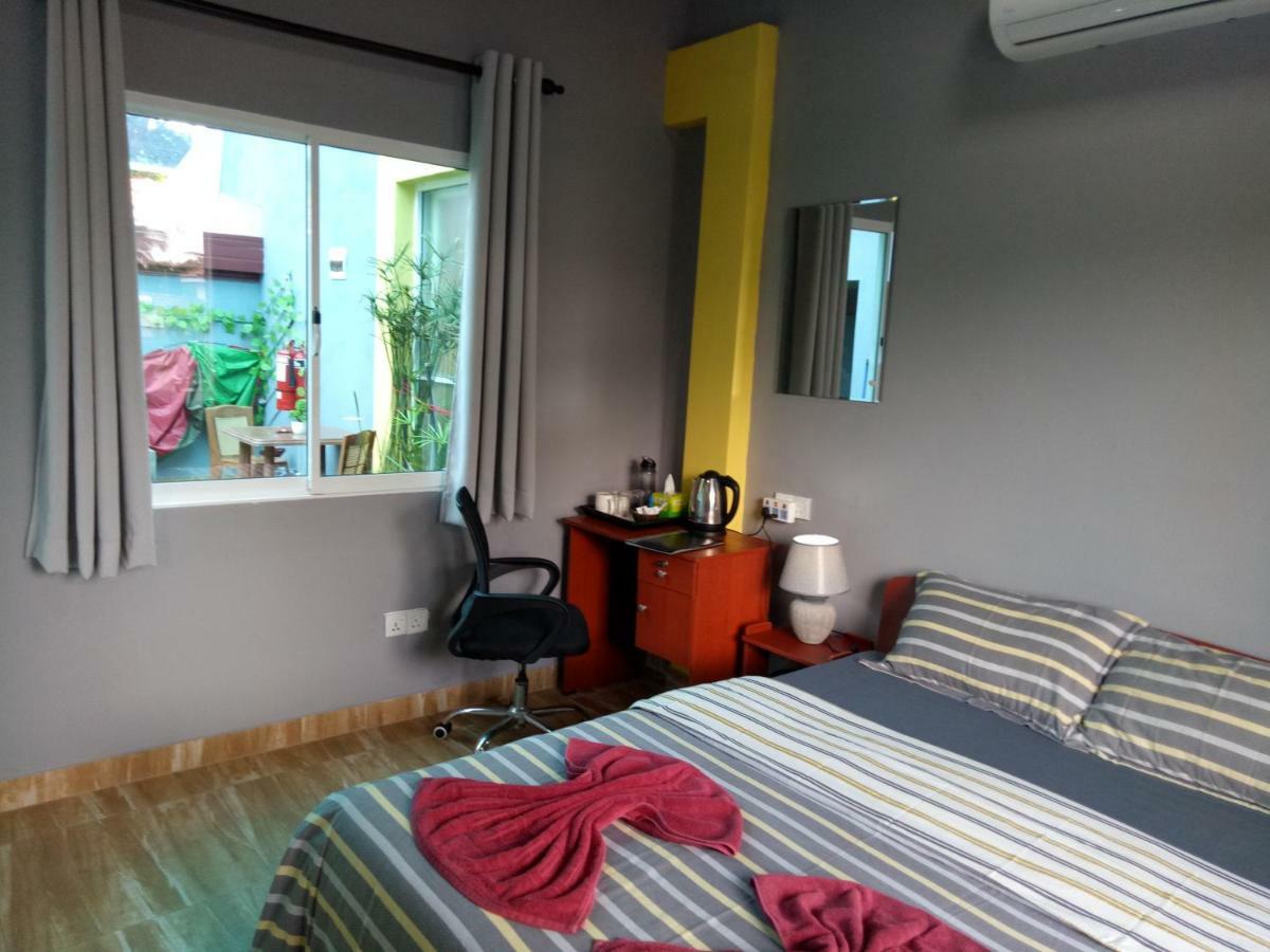 This Is It Airport Hotel And Restaurant Negombo Exterior foto